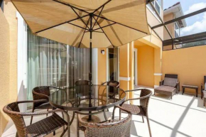 Corvette Getaway - 2 beds - jacuzzi - Forest view